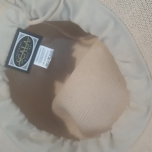 Scala hat - Picture 5 of 9